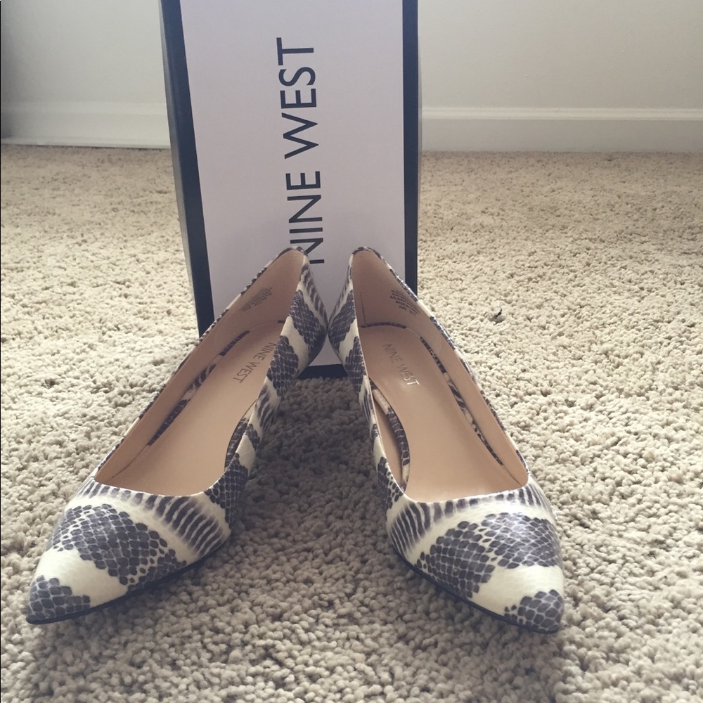 Nine West Xeena Pump - Brand New (never worn) - Picture 5 of 8